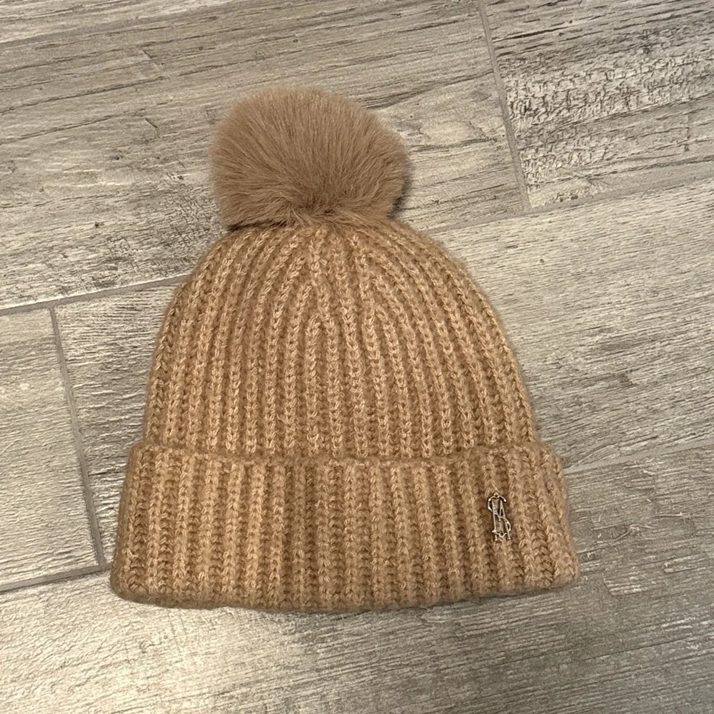 Brown beige pompon hat